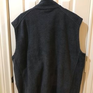 Brand New Columbia men’s vest xl. Dark gray